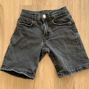 Zara size 6 black denim short